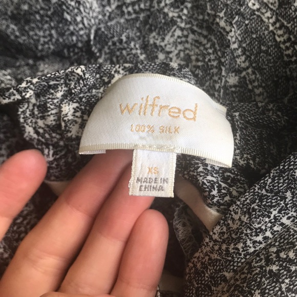 Wilfred Silk Jogger Pants - Picture 2 of 3